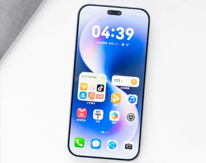 全系潜望+方形镜头中端机要变天?华为nova 16这波十年大招!(图2) 全系潜望+方形镜头中端机要变天?华为nova 16这波十年大招!(图2)